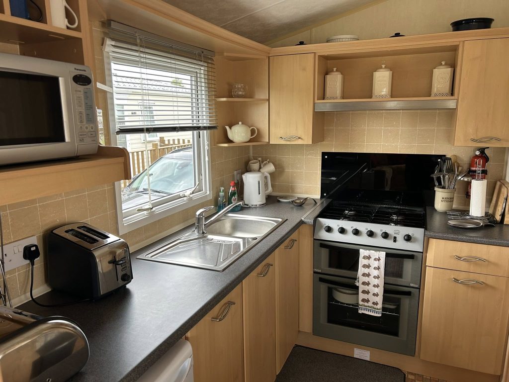 Kitchen 1